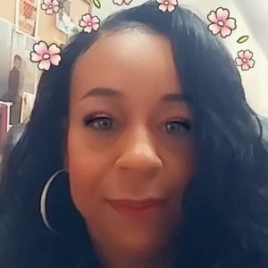 Meet your Posher, Deelynn